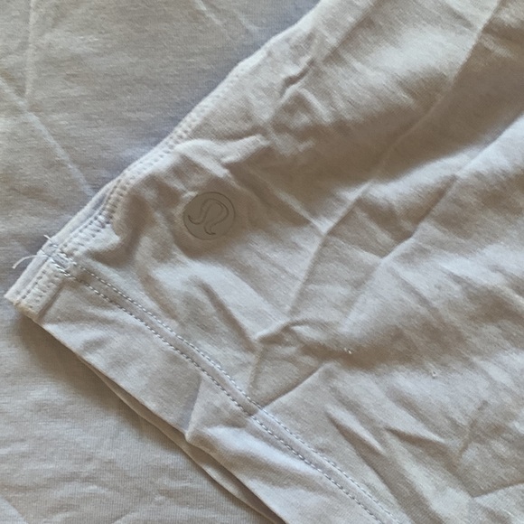 Lululemon boyfriend tees - Picture 7 of 8